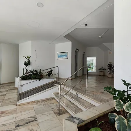 10b Invicta - Casas & Papeis Apartament