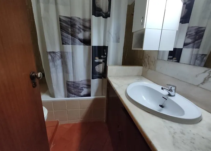 10b Invicta - Casas & Papeis Armação de Pêra